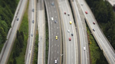 Vue aérienne d’une autoroute